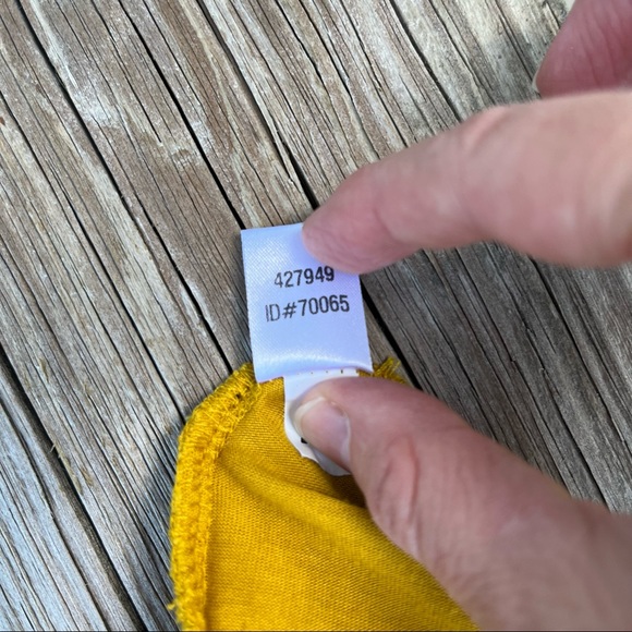 Ann Taylor ribbon effect top! - Picture 6 of 6